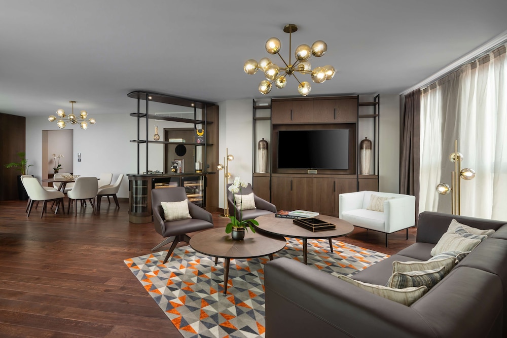 Hyatt Regency Sofia — Hotel rooms in Sofia, Sofia (province)