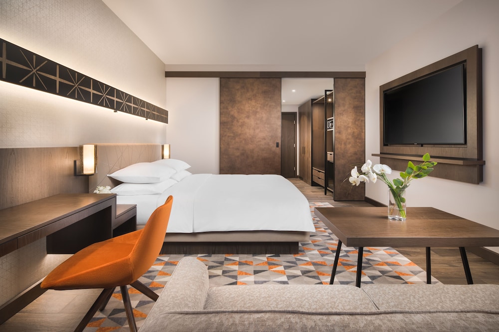 Hyatt Regency Sofia — Hotel rooms in Sofia, Sofia (province)