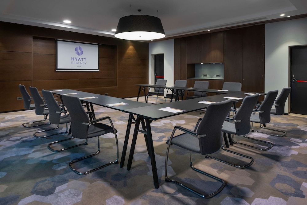 Hyatt Regency Sofia — Hotel rooms in Sofia, Sofia (province)