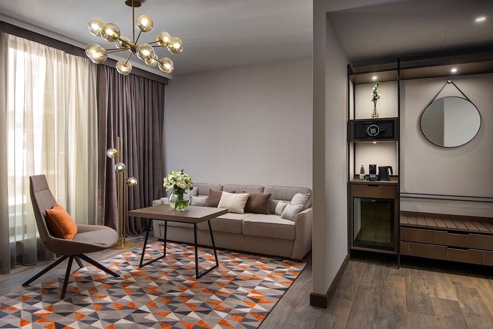 Hyatt Regency Sofia — Hotel rooms in Sofia, Sofia (province)