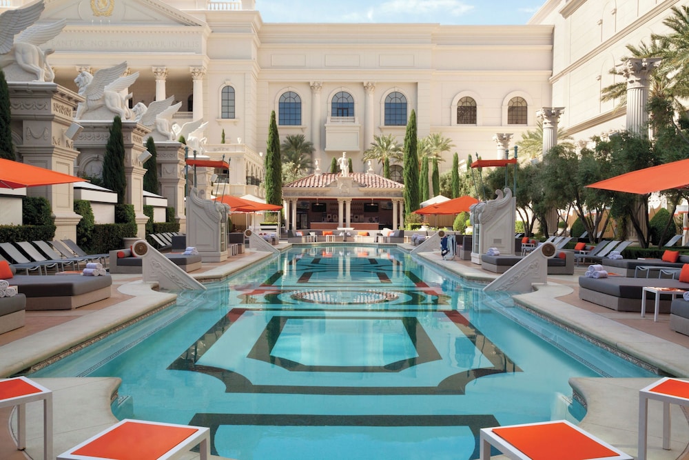 Caesars Palace — Swimming pool in Las Vegas, Nevada