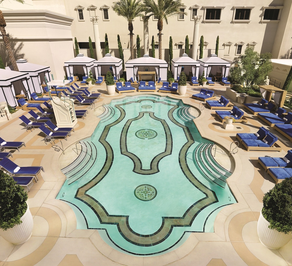 Caesars Palace — Swimming pool in Las Vegas, Nevada