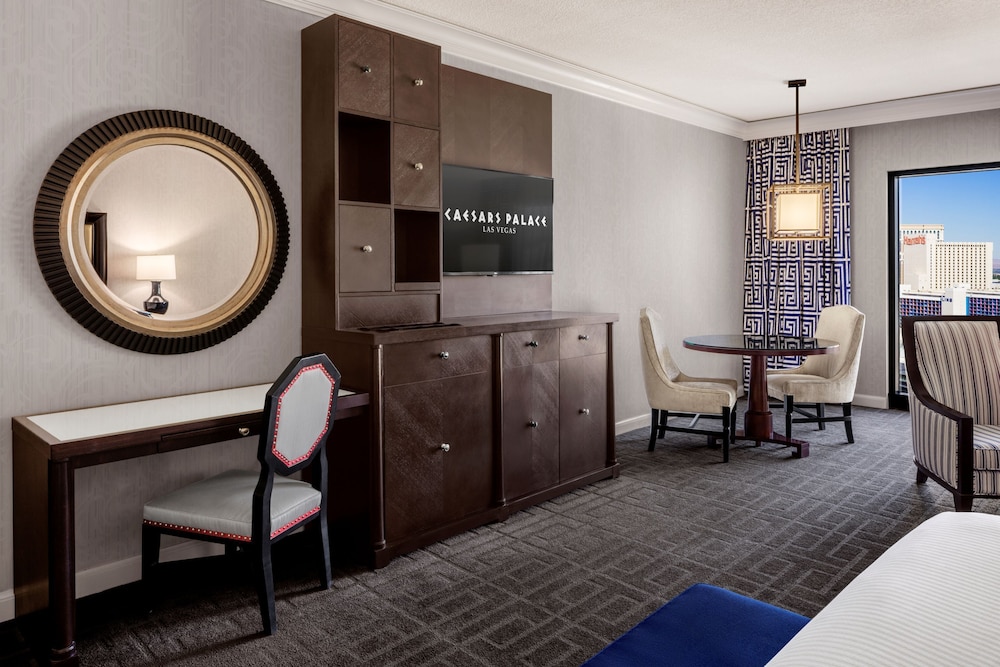 Caesars Palace — Hotel rooms in Las Vegas, Nevada
