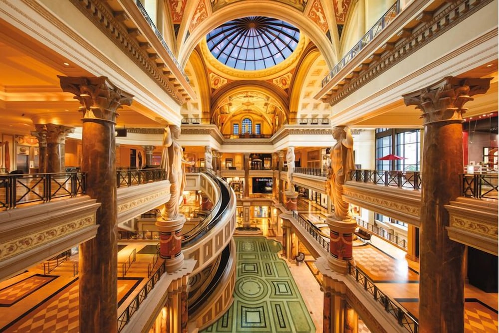 NOBU Las Vegas – A Caesars Rewards Destination — Hotel building in Las Vegas, Nevada
