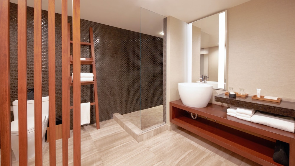 NOBU Las Vegas – A Caesars Rewards Destination — Hotel rooms in Las Vegas, Nevada
