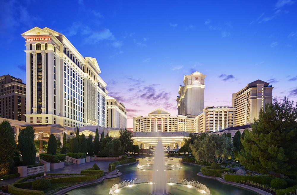 NOBU Las Vegas – A Caesars Rewards Destination — Hotel building in Las Vegas, Nevada