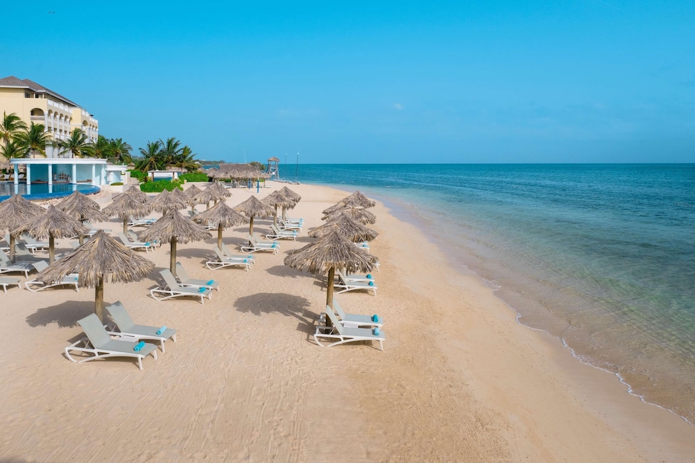 Iberostar Selection Rose Hall Suites - All Inclusive — Beach in Montego Bay