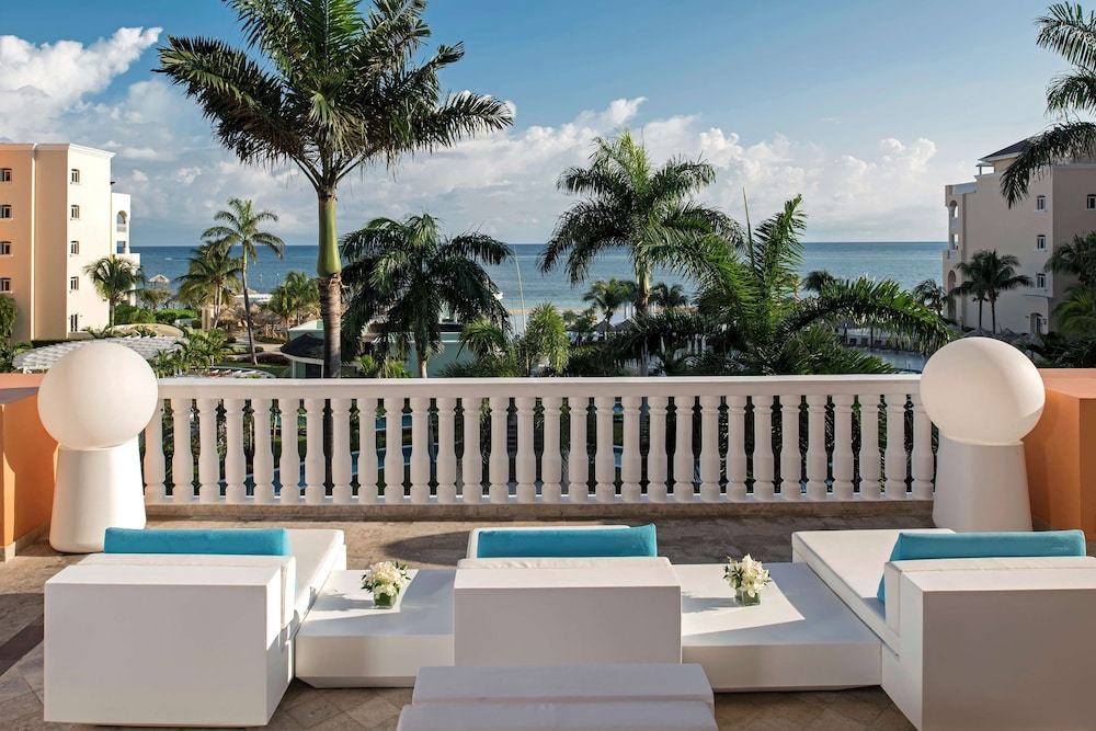 Iberostar Selection Rose Hall Suites - All Inclusive — Beach in Montego Bay