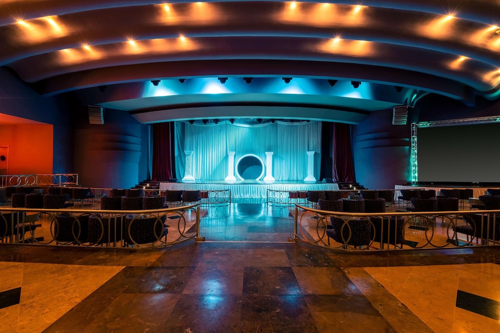 Iberostar Selection Rose Hall Suites - All Inclusive — Restaurant & bars in Montego Bay