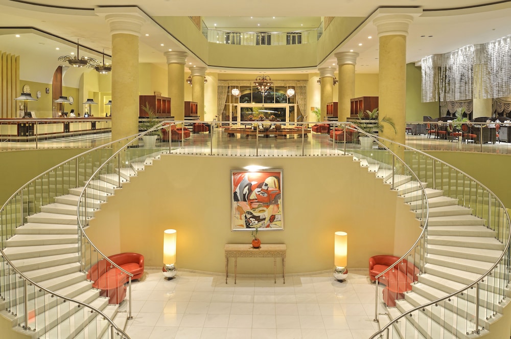 Iberostar Selection Rose Hall Suites - All Inclusive — Hotel building in Montego Bay