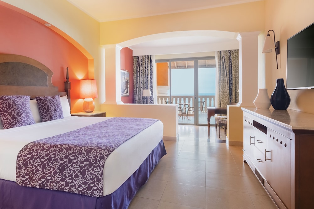 Iberostar Selection Rose Hall Suites - All Inclusive — Hotel rooms in Montego Bay
