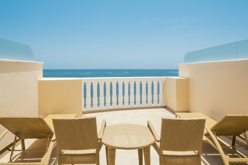 Iberostar Selection Rose Hall Suites - All Inclusive — Hotel rooms in Montego Bay