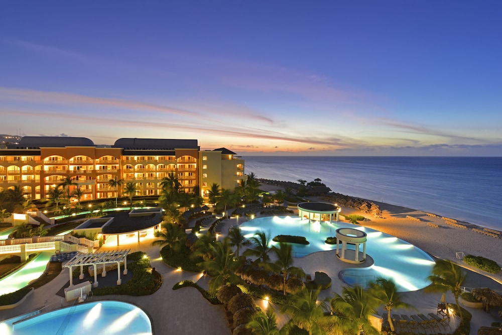 Iberostar Selection Rose Hall Suites - All Inclusive — Swimming pool in Montego Bay