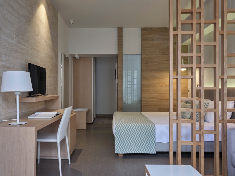 Atlantica Mikri Poli Rhodes - All Inclusive — Hotel rooms in Kolymbia, South Aegean