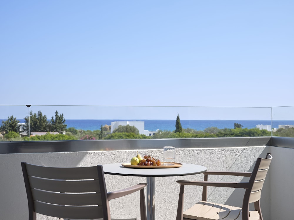 Atlantica Mikri Poli Rhodes - All Inclusive — Hotel rooms in Kolymbia, South Aegean