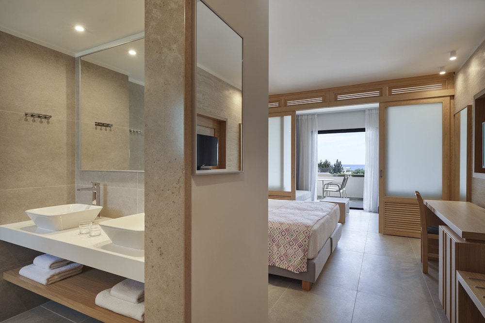 Atlantica Mikri Poli Rhodes - All Inclusive — Hotel rooms in Kolymbia, South Aegean