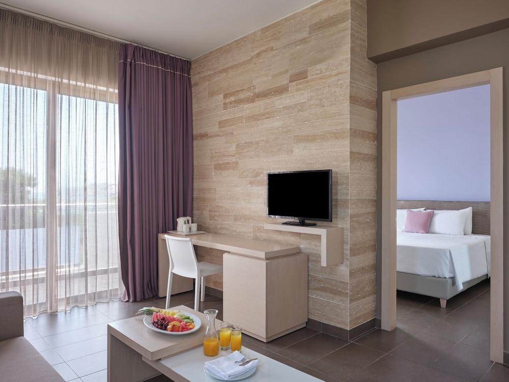 Atlantica Mikri Poli Rhodes - All Inclusive — Hotel rooms in Kolymbia, South Aegean