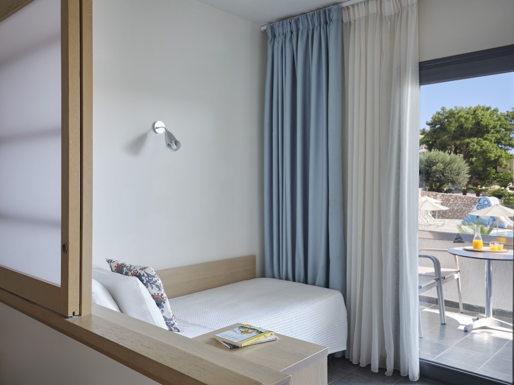 Atlantica Mikri Poli Rhodes - All Inclusive — Hotel rooms in Kolymbia, South Aegean