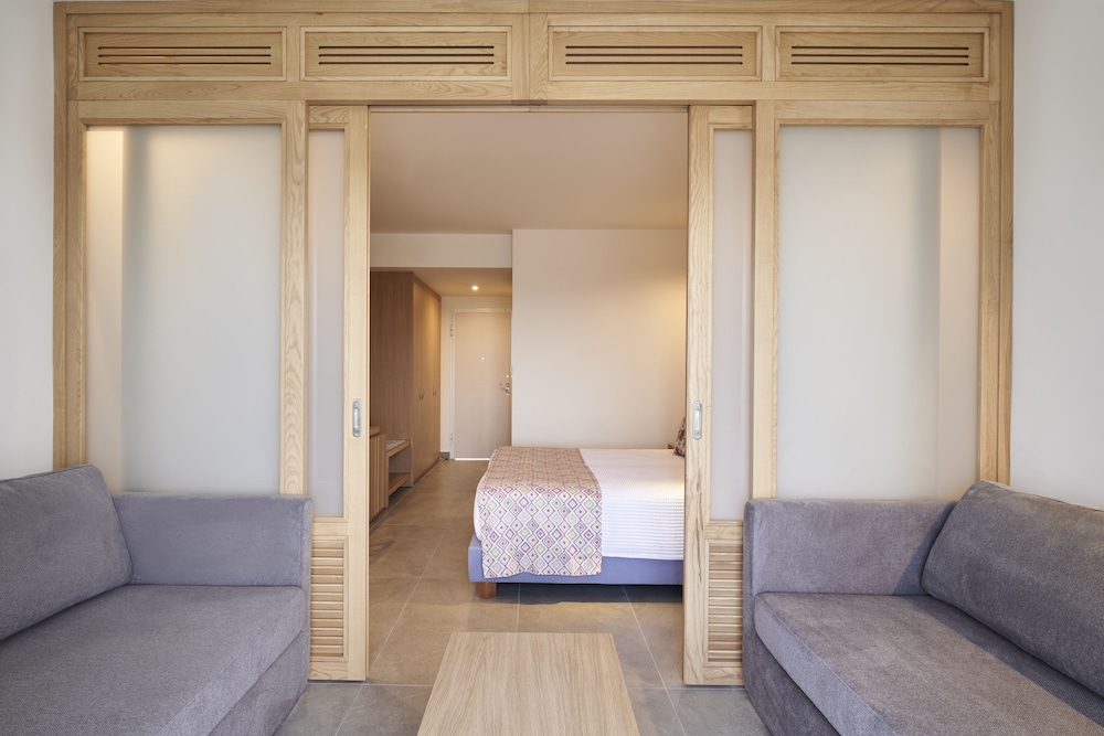 Atlantica Mikri Poli Rhodes - All Inclusive — Hotel rooms in Kolymbia, South Aegean