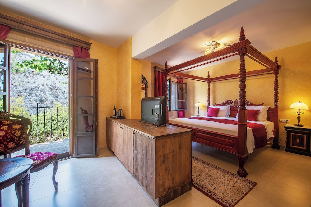 S. Nikolis Historic Boutique Hotel — Hotel rooms in Rhodes Town, South Aegean