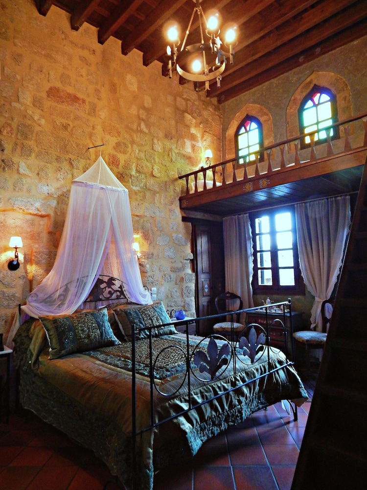 S. Nikolis Historic Boutique Hotel — Hotel rooms in Rhodes Town, South Aegean