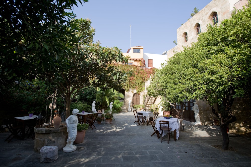 S. Nikolis Historic Boutique Hotel — Restaurant & bars in Rhodes Town, South Aegean