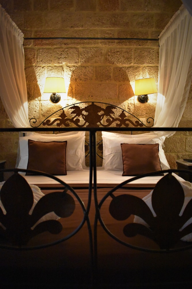 S. Nikolis Historic Boutique Hotel — Hotel rooms in Rhodes Town, South Aegean