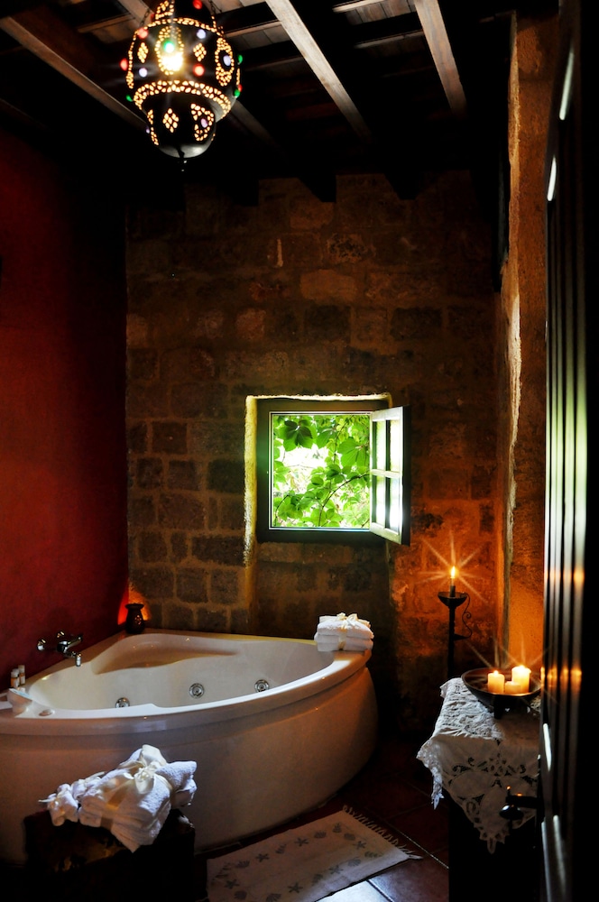 S. Nikolis Historic Boutique Hotel — Hotel rooms in Rhodes Town, South Aegean