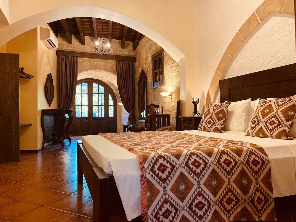 S. Nikolis Historic Boutique Hotel — Hotel rooms in Rhodes Town, South Aegean