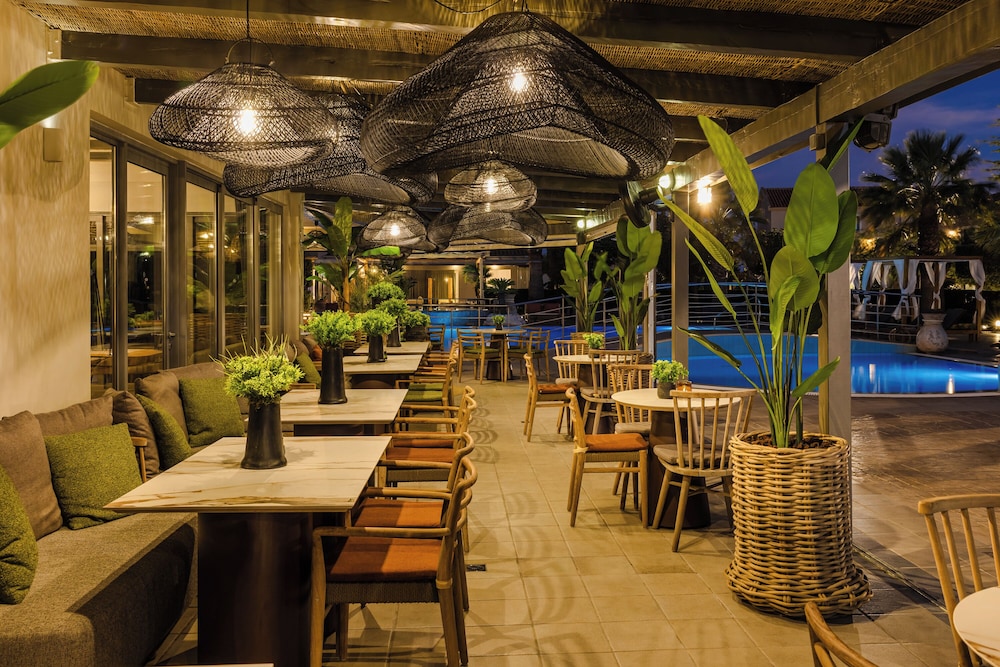 Avithos Resort Apartments Hotel — Restaurant & bars in Svoronata, Ionian Islands