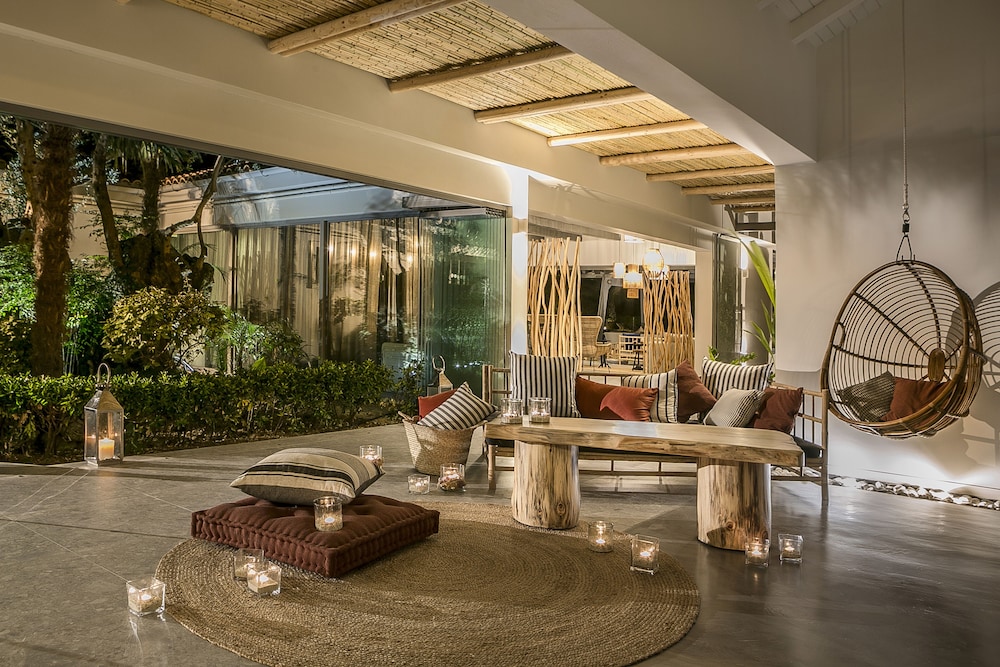 Avithos Resort Apartments Hotel — Restaurant & bars in Svoronata, Ionian Islands