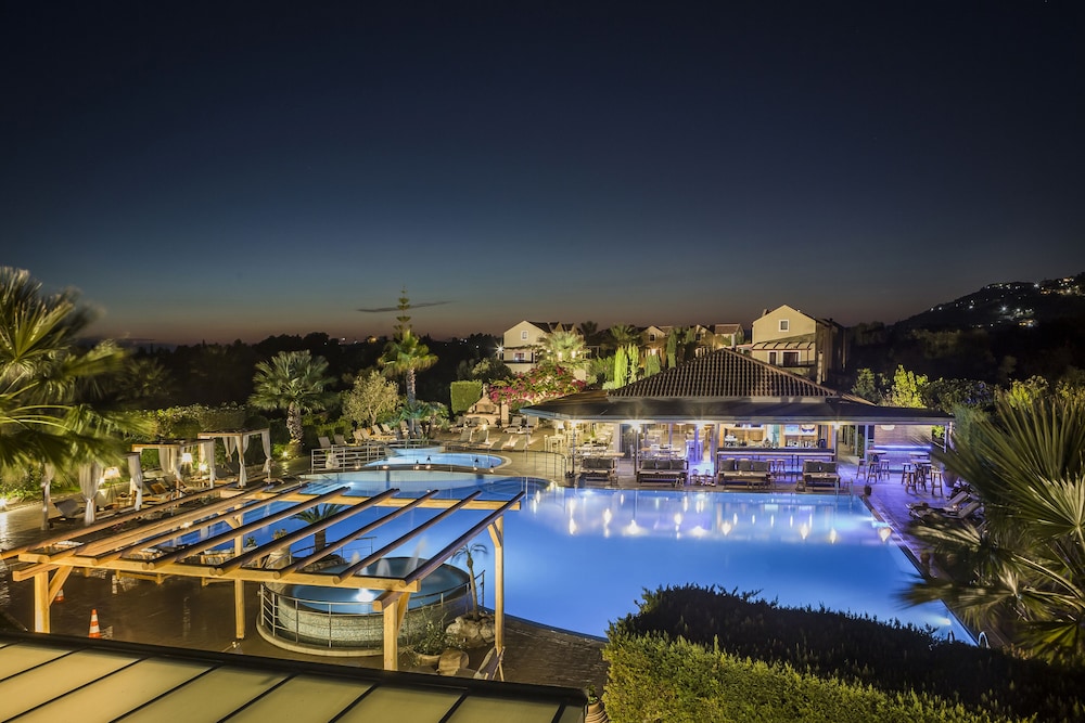 Avithos Resort Apartments Hotel — Swimming pool in Svoronata, Ionian Islands