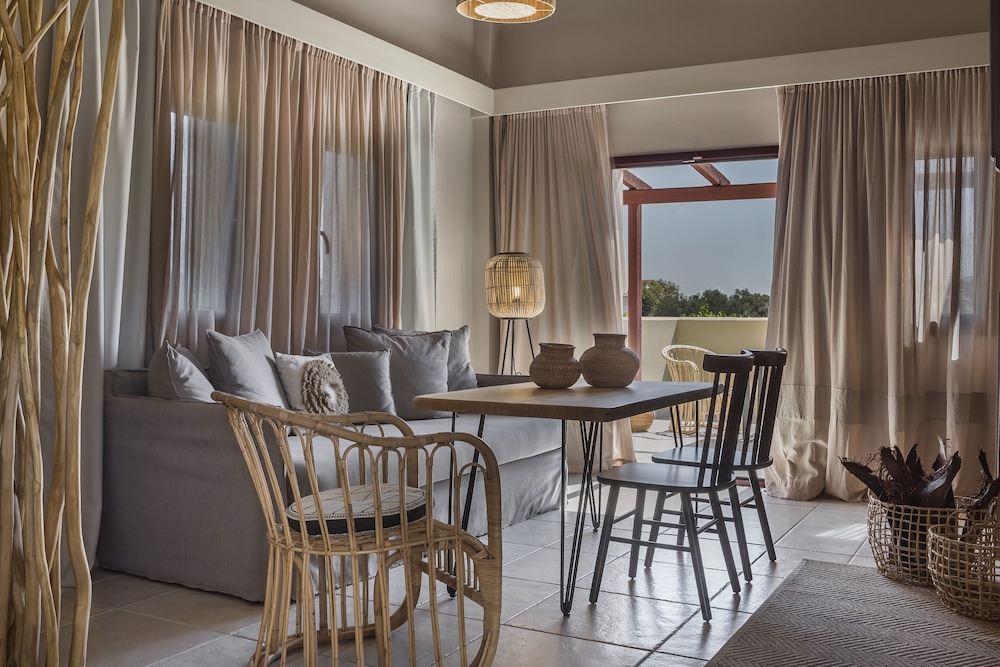 Avithos Resort Apartments Hotel — Hotel rooms in Svoronata, Ionian Islands