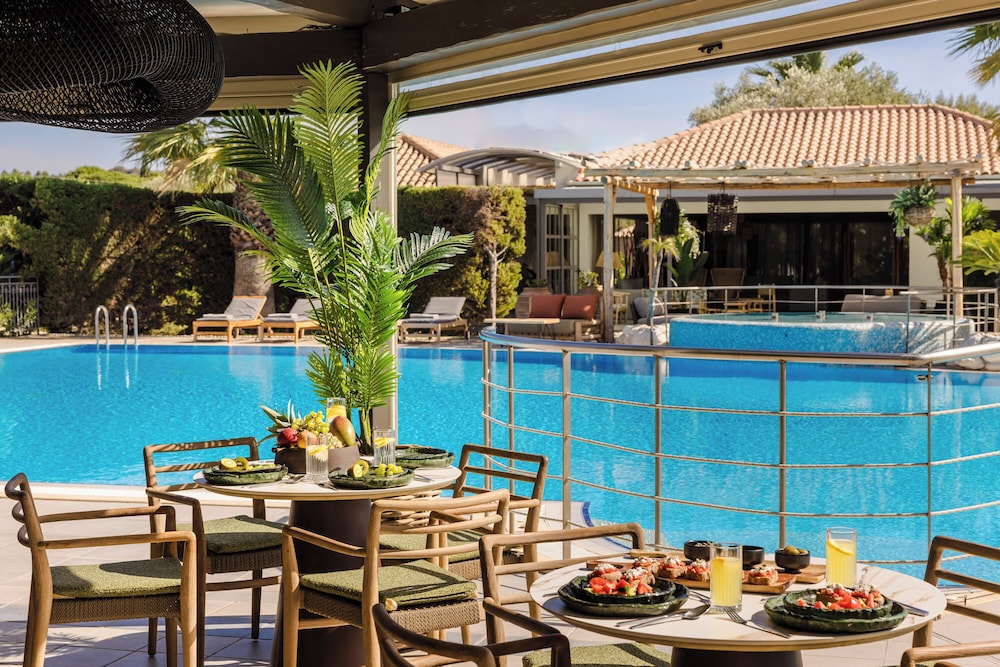 Avithos Resort Apartments Hotel — Restaurant & bars in Svoronata, Ionian Islands
