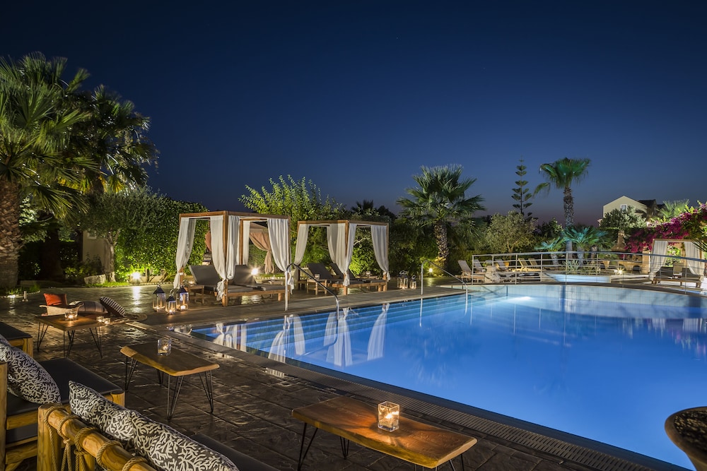 Avithos Resort Apartments Hotel — Swimming pool in Svoronata, Ionian Islands