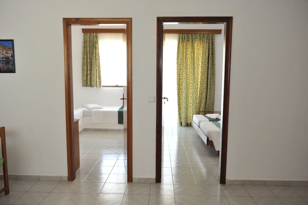 Maritime Hotel Aparts — Rooms in Kremasti, South Aegean