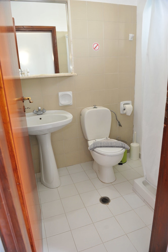 Maritime Hotel Aparts — Rooms in Kremasti, South Aegean