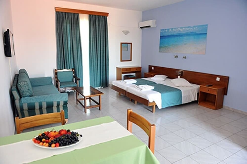 Maritime Hotel Aparts — Rooms in Kremasti, South Aegean