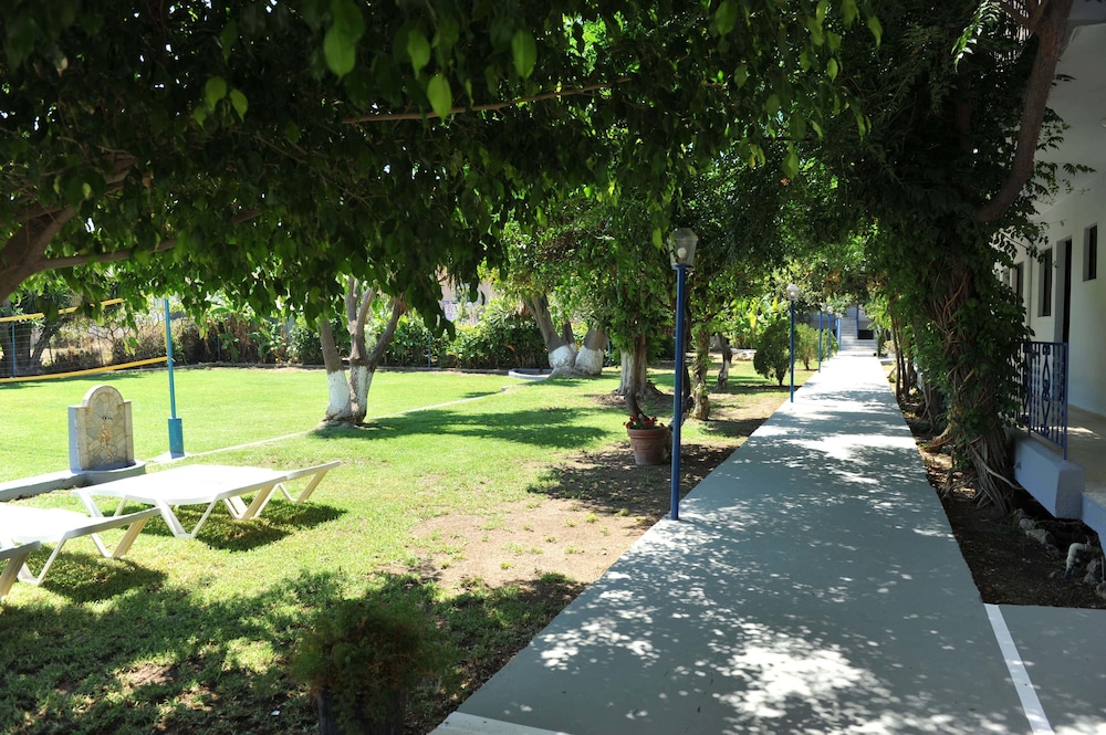 Maritime Hotel Aparts — Outdoor in Kremasti, South Aegean