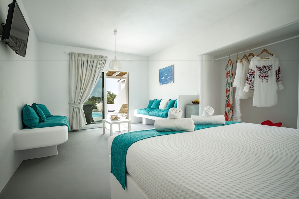 Sea Sound - White Katikies — Hotel rooms in Aghios Georgios (Santorini), South Aegean