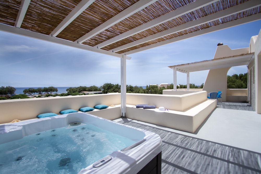 Sea Sound - White Katikies — Spa in Aghios Georgios (Santorini), South Aegean