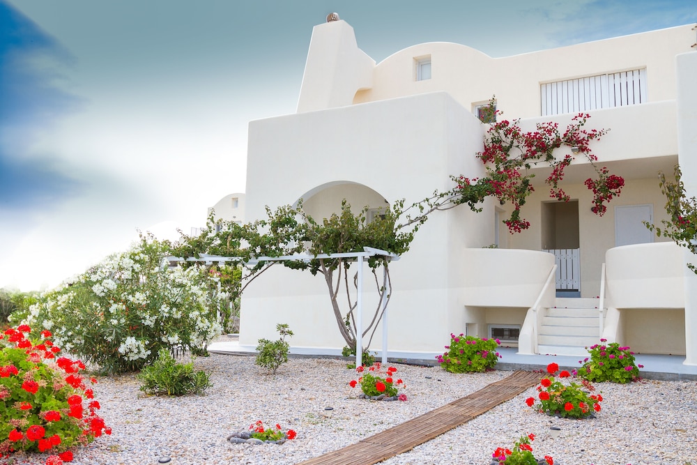 Sea Sound - White Katikies — Hotel building in Aghios Georgios (Santorini), South Aegean