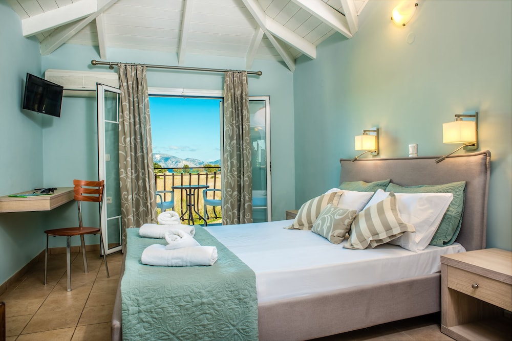 Herodotos Studios — Hotel rooms in Keri, Ionian Islands
