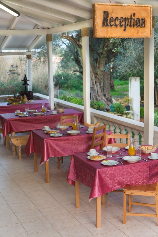 Herodotos Studios — Restaurant & bars in Keri, Ionian Islands