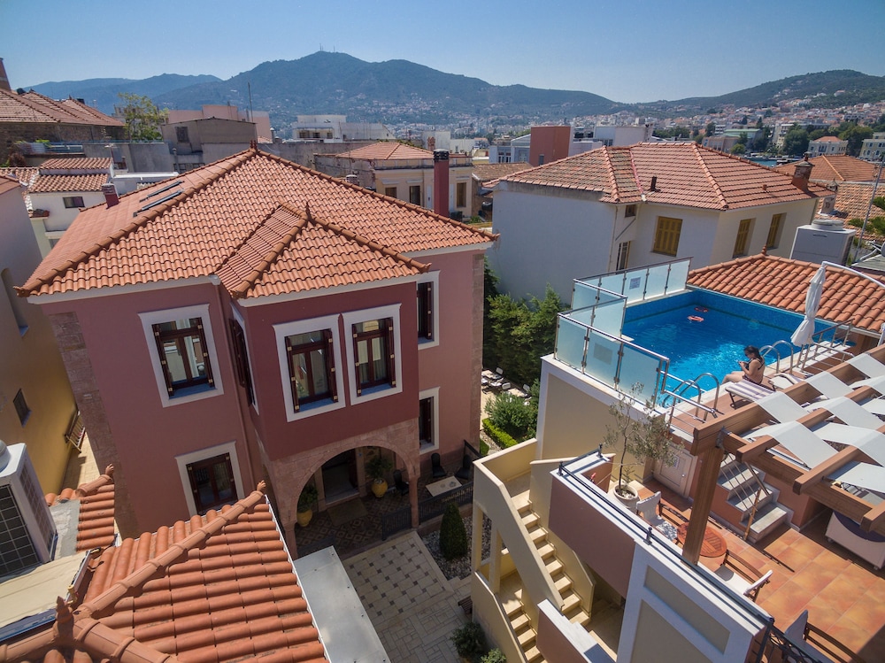 Theofilos Paradise Boutique Hotel — Hotel building in Lesvos Island