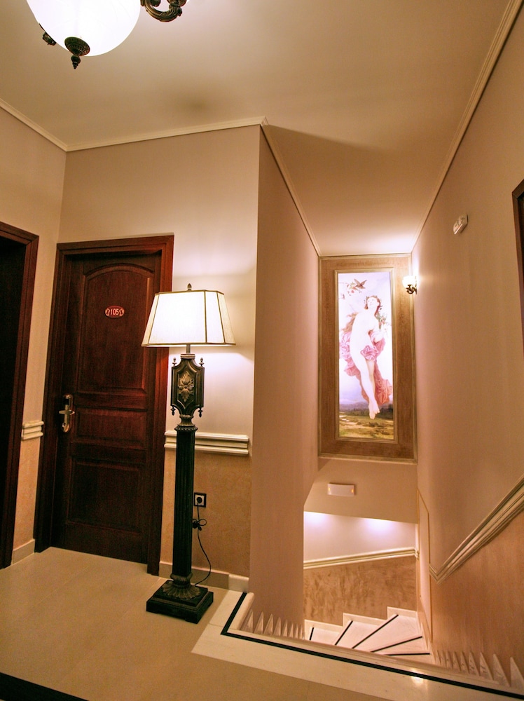 Theofilos Paradise Boutique Hotel — Hotel rooms in Lesvos Island
