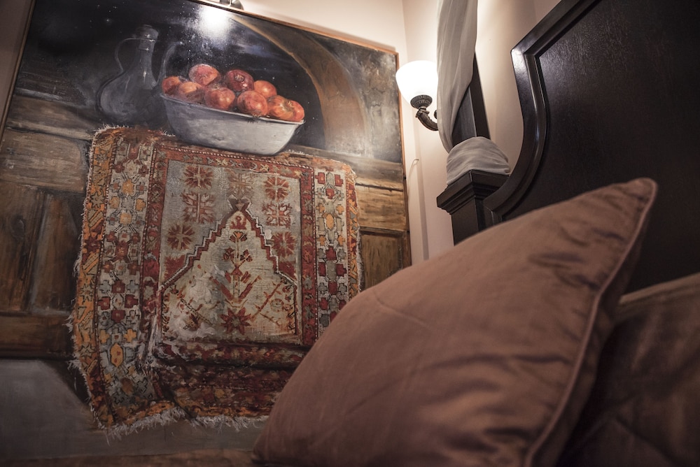 Theofilos Paradise Boutique Hotel — Hotel rooms in Lesvos Island