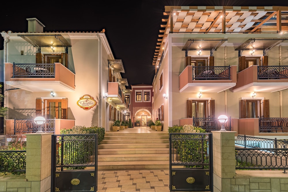 Theofilos Paradise Boutique Hotel — Hotel building in Lesvos Island
