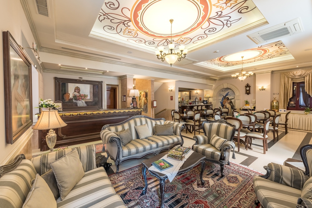 Theofilos Paradise Boutique Hotel — Hotel building in Lesvos Island