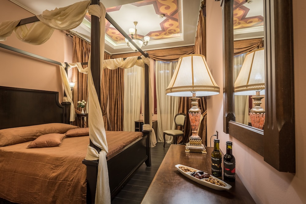 Theofilos Paradise Boutique Hotel — Hotel rooms in Lesvos Island
